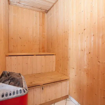 Holiday home Lxi *